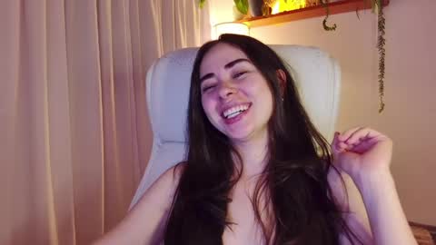 Snapshot of babyprincesstalia chatting on 05.26.26 Talia online show from 05.26.26