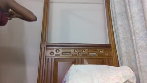 babytylerr online show from 11.16.25