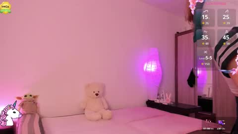 Snapshot of babyuniporn chatting on 09.10.25 Eva online show from 09.10.25