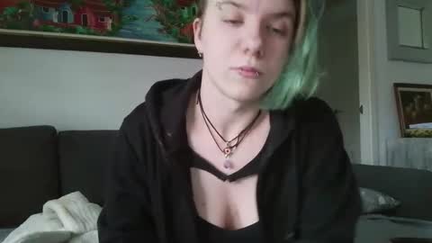 Snapshot of backuphoney chatting on 02.04.26 Honey online show from 02.04.26