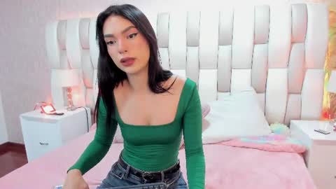 bad__girll_ online show from 06.24.26