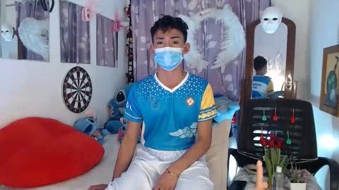 Snapshot of bad_boy_in_bed chatting on 09.30.25 jay online show from 09.30.25