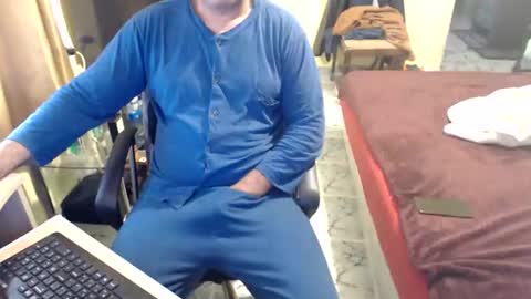 Snapshot of badbulgaro chatting on 11.01.25 badbulgaro online show from 11.01.25