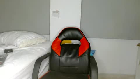 badbunny_69_ online show from 02.03.25