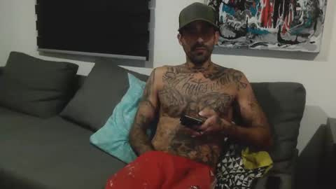 BadCouple  online show from 09.14.25