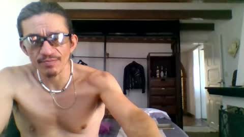 Snapshot of badhombremx chatting on 04.25.26 Mexican livin Off the Wall online show from 04.25.26