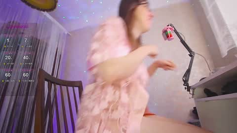 Snapshot of badwebcamgirl chatting on 02.04.25 engely online show from 02.04.25