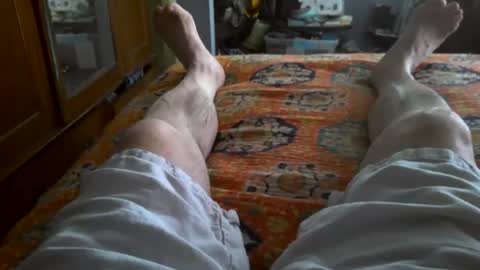 Snapshot of bagalan chatting on 07.18.26 Carlos online show from 07.18.26