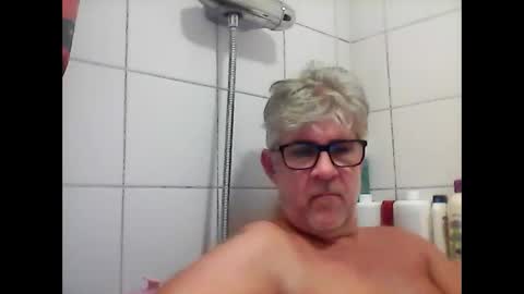 baggelina75 online show from 12.27.24