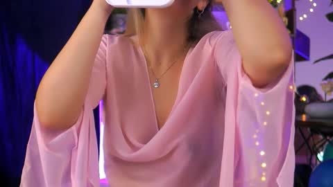 Snapshot of bailey_evans chatting on 09.20.25 Bailey online show from 09.20.25