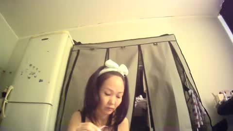 Snapshot of bailliy chatting on 04.14.26 bailliy online show from 04.14.26