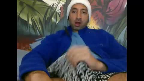 Snapshot of bakkis chatting on 09.29.25 bakkis online show from 09.29.25