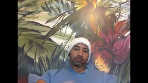 Snapshot of bakkis chatting on 10.03.25 bakkis online show from 10.03.25