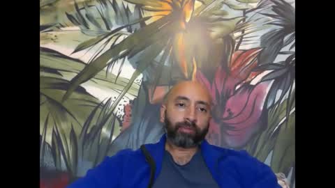 Snapshot of bakkis chatting on 11.19.25 bakkis online show from 11.19.25