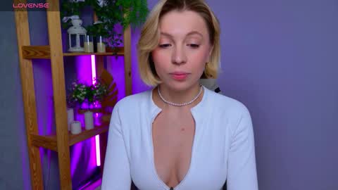 Snapshot of balerinacappuccino_ chatting on 03.05.26 Elly online show from 03.05.26