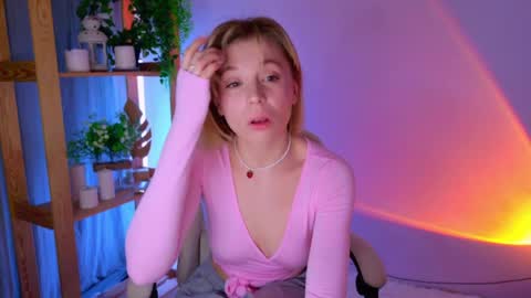 Snapshot of balerinacappuccino_ chatting on 04.10.26 Elly online show from 04.10.26