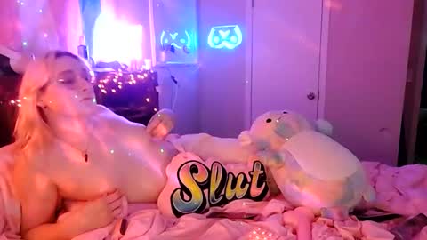 Snapshot of bambibimbosparkles chatting on 02.13.25 Bambi Sparkles TS online show from 02.13.25