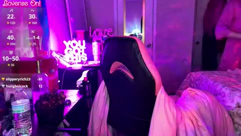 Snapshot of bambibimbosparkles chatting on 02.11.26 Bambi Sparkles TS online show from 02.11.26