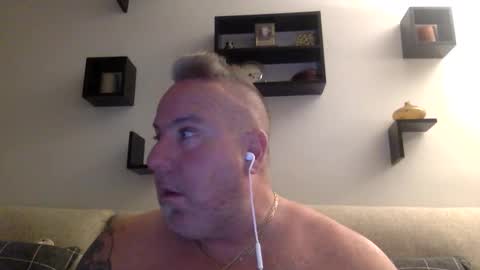 Snapshot of banana5289 chatting on 04.22.26 banana5289 online show from 04.22.26