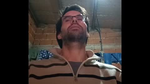 Snapshot of banana_argen_15 chatting on 06.19.26 Ezequiel online show from 06.19.26
