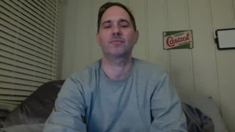 Snapshot of banksysmash chatting on 12.10.24 Jay online show from 12.10.24