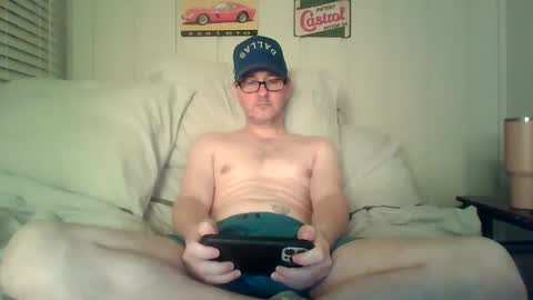 Snapshot of banksysmash chatting on 09.19.25 Jay online show from 09.19.25