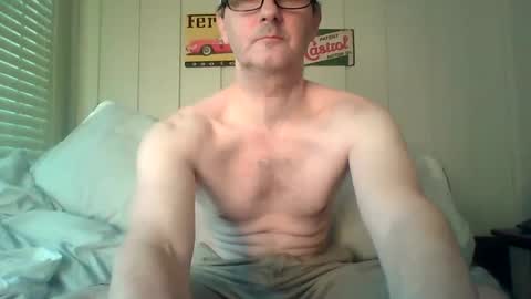 Snapshot of banksysmash chatting on 10.12.25 Jay online show from 10.12.25