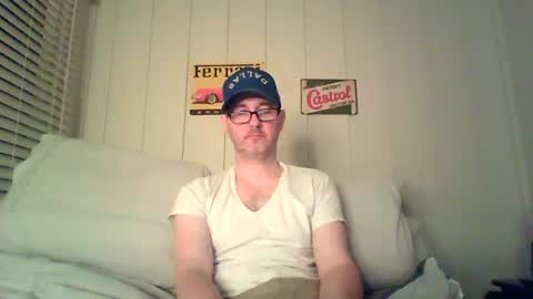 Snapshot of banksysmash chatting on 10.29.25 Jay online show from 10.29.25