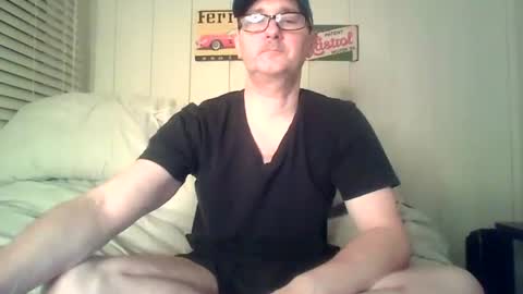 Snapshot of banksysmash chatting on 11.11.25 Jay online show from 11.11.25