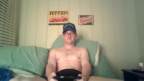 Snapshot of banksysmash chatting on 11.25.25 Jay online show from 11.25.25