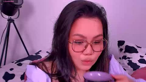 Snapshot of barbara_bb chatting on 10.12.25 Barbie Kim online show from 10.12.25