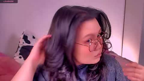 Snapshot of barbara_bb chatting on 11.14.25 Barbie Kim online show from 11.14.25