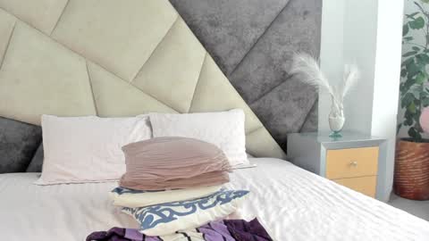 Snapshot of barbaraknox_ chatting on 12.26.24 Barbara online show from 12.26.24