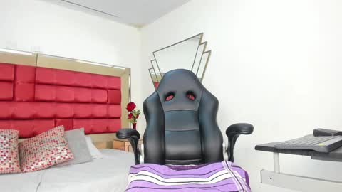 Snapshot of barbaraknox_ chatting on 01.22.25 Barbara online show from 01.22.25