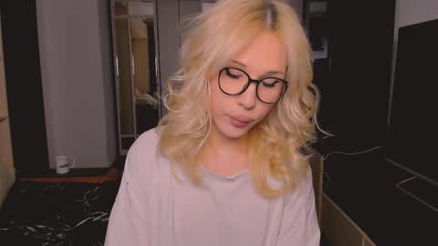 barbarasiren online show from 12.03.25