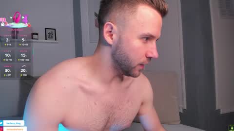 Snapshot of barberryx chatting on 12.17.25 ENRIQUE online show from 12.17.25