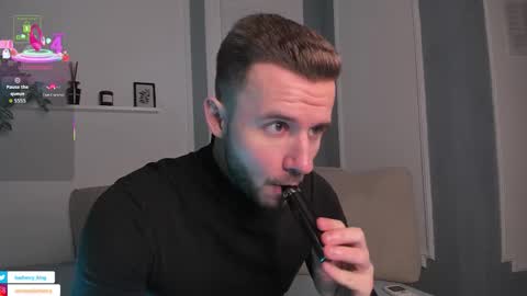 Snapshot of barberryx chatting on 12.21.25 ENRIQUE online show from 12.21.25