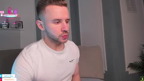 Snapshot of barberryx chatting on 02.21.26 ENRIQUE online show from 02.21.26