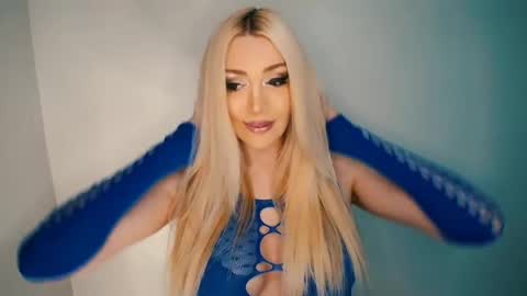 Barbi Bentley online show from 10.19.25