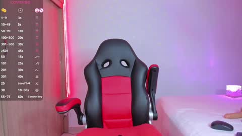 Nicolle  online show from 01.12.25