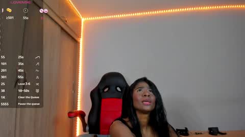 Nicolle  online show from 04.06.26