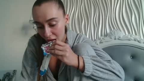 Kate online show from 04.06.26