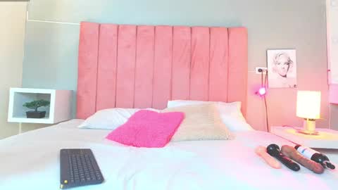 Barbie lorens online show from 04.09.26