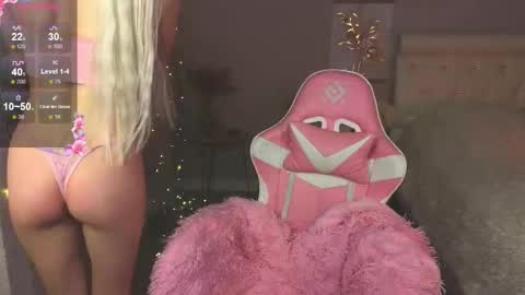 Stacy online show from 12.03.25