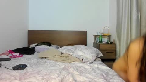 Snapshot of barbielatinass chatting on 02.02.25 Sarashy online show from 02.02.25