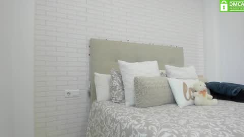 Tatiana online show from 10.15.25