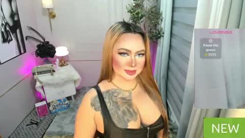 Miss Alexa Fields  online show from 08.08.26