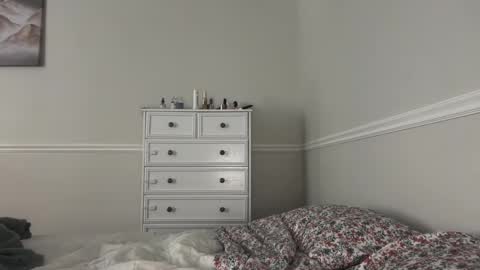 chicka online show from 09.11.25