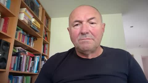 Snapshot of bartvel chatting on 04.23.26 bartvel online show from 04.23.26