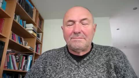 Snapshot of bartvel chatting on 05.20.26 bartvel online show from 05.20.26